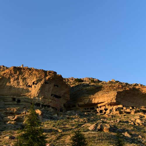 Manazan Caves