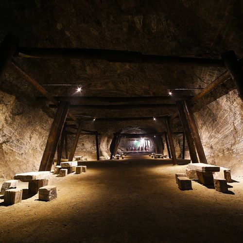 Tuz Cave