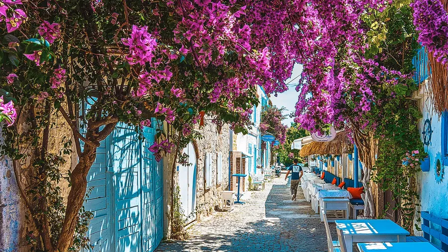 4-Day Route in the Charming Towns of the Aegean