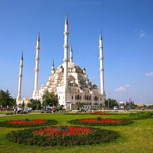 Sabancı Merkez Camii (Zentrale Moschee) 