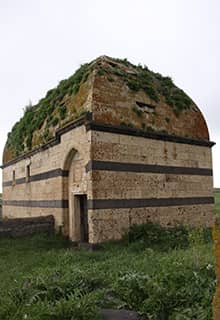 Das Hamur-Kümbet (Hamur-Gewölbe)