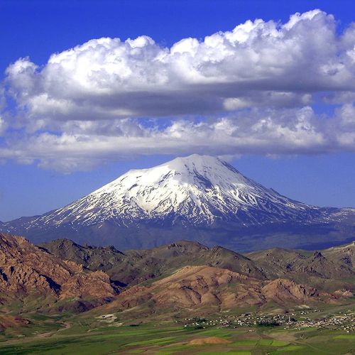جبل أغري