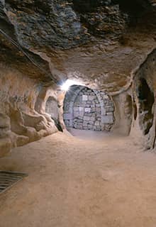 La Ciudad subterránea de Saratlı Kırkgöz