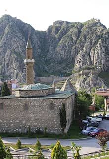 Burmalı Minare Moschee (Moschee mit gewundenem Minarett)