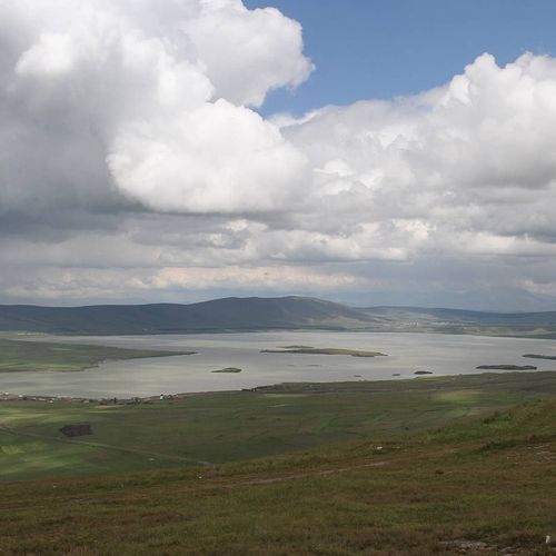 El Lago Aktaş