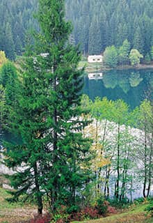 Der Savşat Karagöl-See