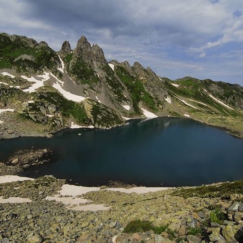 Yıldızlı Lake