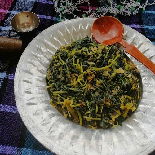 Блюда с местными травами