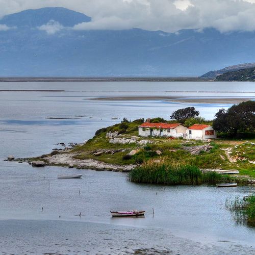 Parque Natural del Lago Bafa