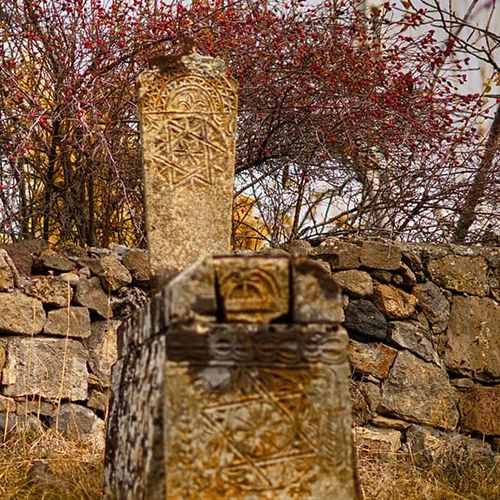 Bağlarpınarı Village-Historical Cemeteries