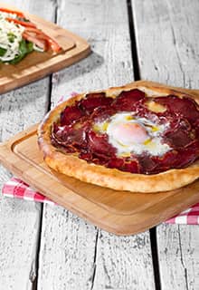 Pide au pastrami
