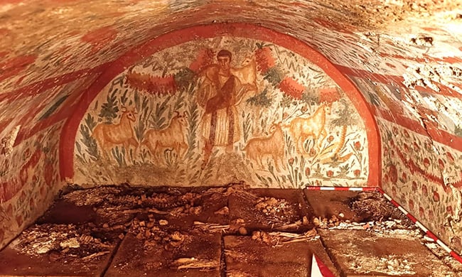 {"external":false,"href":"historical-discovery-for-the-christian-world-in-iznik-turkiye","target":""}