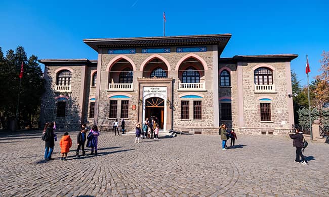 {"external":false,"href":"turkiyes-capital-ankara-makes-it-to-the-unesco-list-with-its-modern-architectural-heritage","target":""}