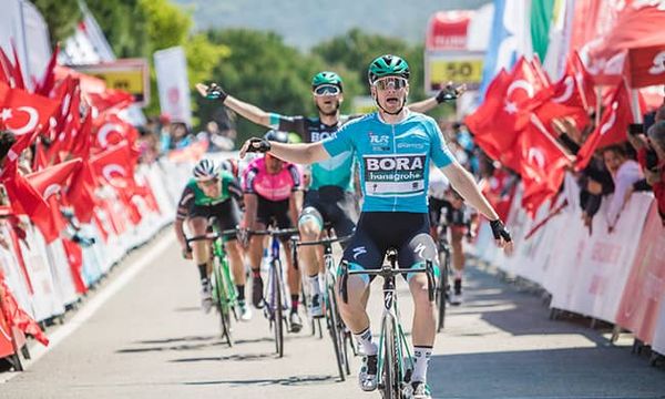 {"external":false,"href":"presidential-cycling-tour-of-turkiye-begins-in-cappadocia","target":""}