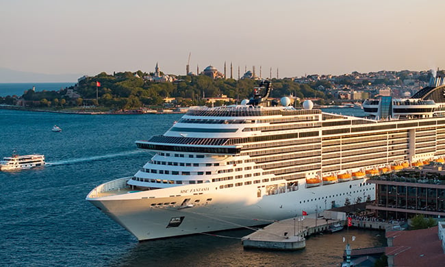 {"external":false,"href":"turkiyes-cruise-tourism-hits-12-year","target":""}