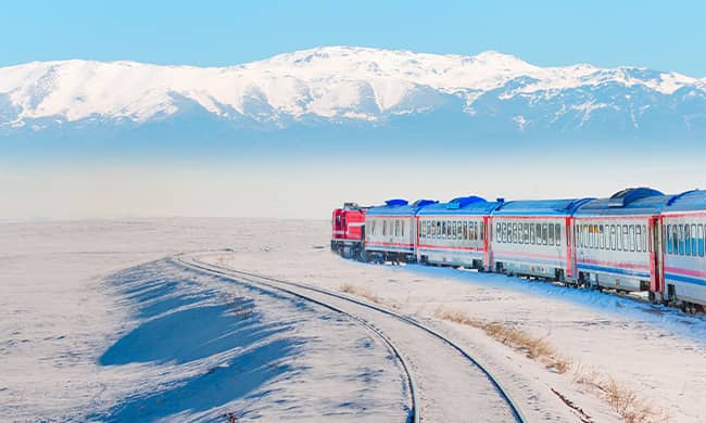 {"external":false,"href":"the-eastern-express-one-of-the-worlds-most-iconic-train-services-is-ready-for-the-new-season","target":""}