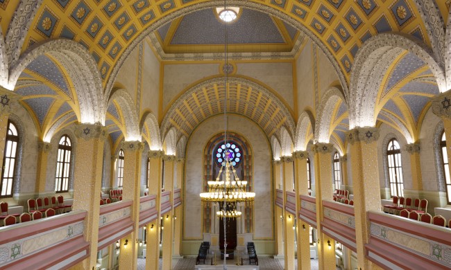 {"external":false,"href":"a-journey-to-sephardic-heritage-and-culture-in-turkiye","target":""}
