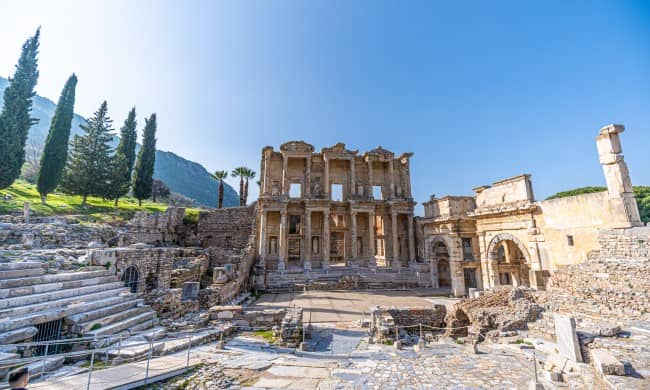 {"external":false,"href":"discover-the-ancient-cities-of-the-turkaegean","target":""}