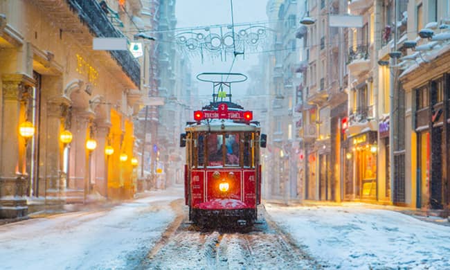 {"external":false,"href":"its-the-time-to-discover-istanbuls-winter-charm","target":""}