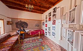 {"external":false,"href":"renowned-turkish-poet-asik-veysel-celebrated-throughout-the-year-in-unesco-2023-commemoration-program","target":""}