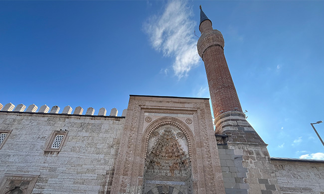{"external":false,"href":"the-wooden-hypostyle-mosques-anatolias-unesco-world-heritage-sites-architectural-wonders","target":""}