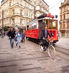 7. Hang out in İstiklal Avenue