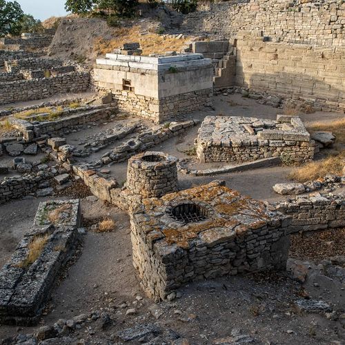 أطلال طروادة