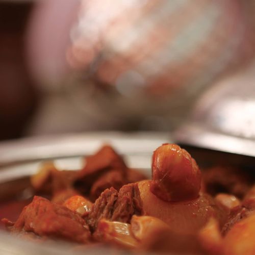 Fleisch mit Knoblauch
