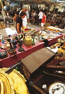 Alaçatı Antique Bazaar