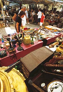 Alaçatı Antique Bazaar