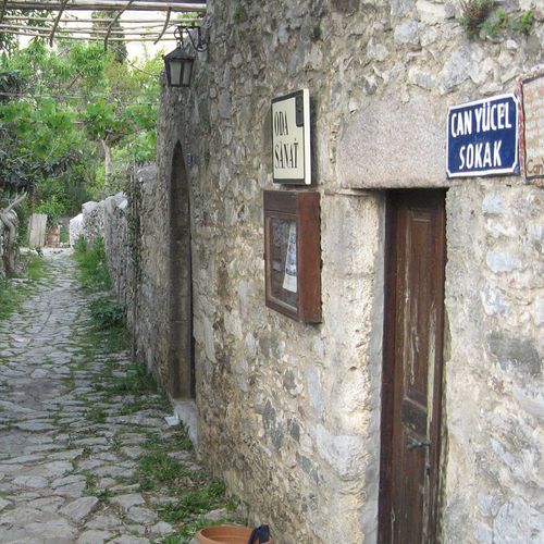 Rue Can Yücel