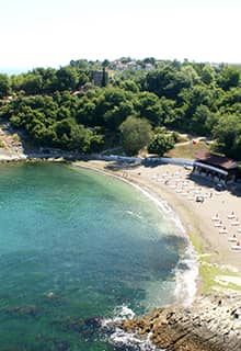 Ceneviz Kalesi ve Plajı