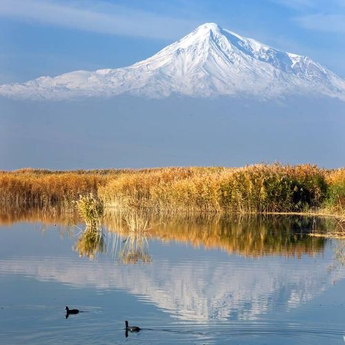 Ağrı（阿热）的Ararat（亚拉腊山 ）山