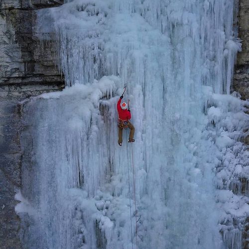 Cascade d'Uzundere gelée, Erzurum