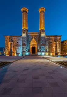 Double Minaret Madrasa, Erzurum