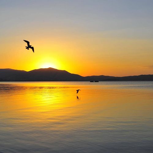 Hazar Lake