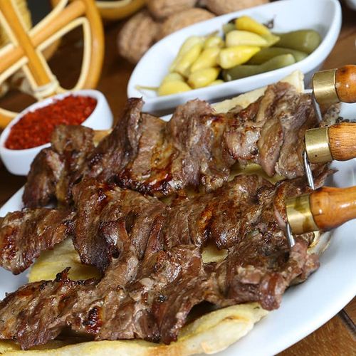 Cağ Kebabı 