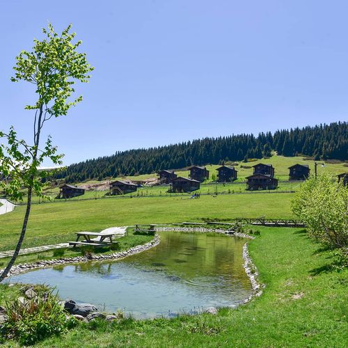 Kümbet Plateau