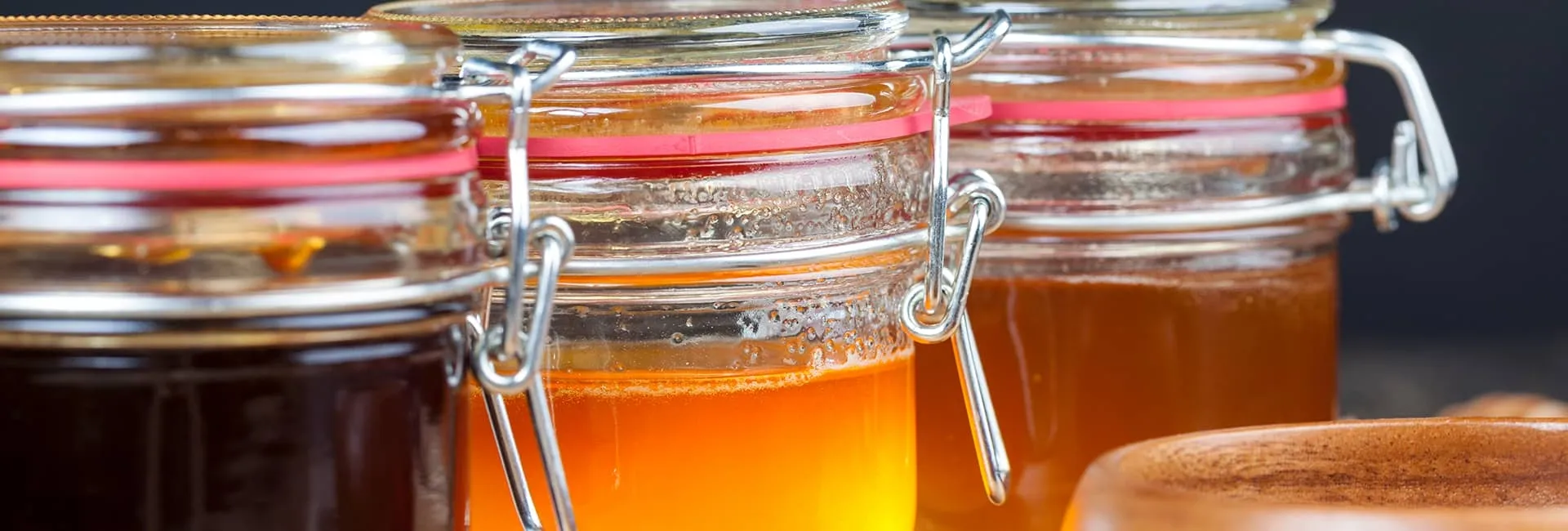 Hero Image - 5 Honey Varieties from Türkiye