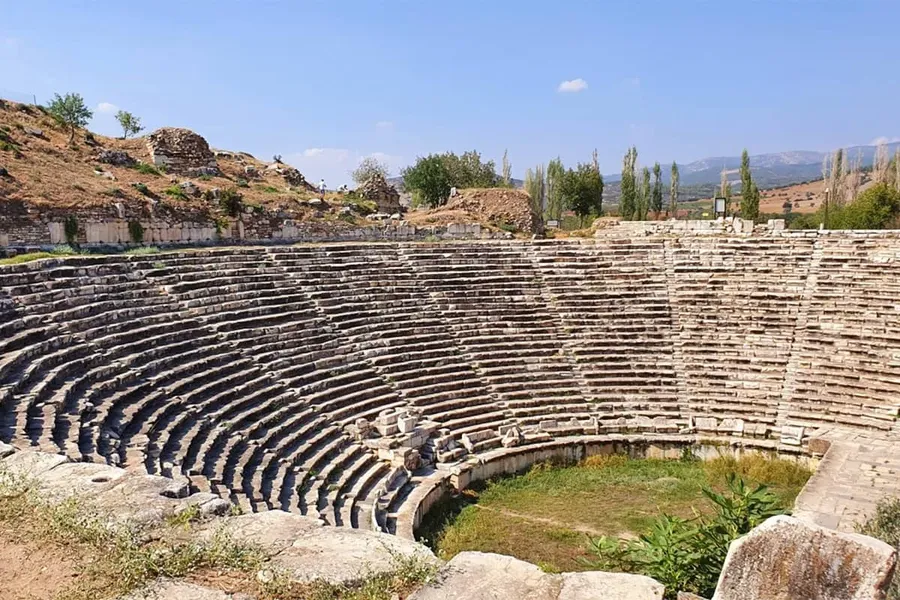 Blog Image - A Walk Through History: The Alluring Ruins of Aphrodisias in Türkiye