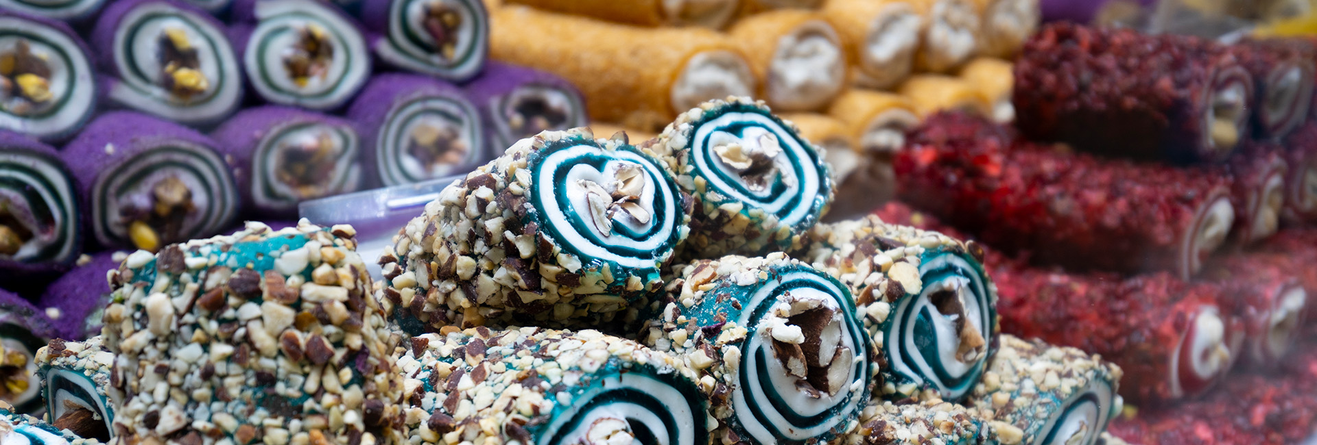 Hero Image - 8 Long-Lasting Desserts You Should Bring Back from Türkiye to Your Friends