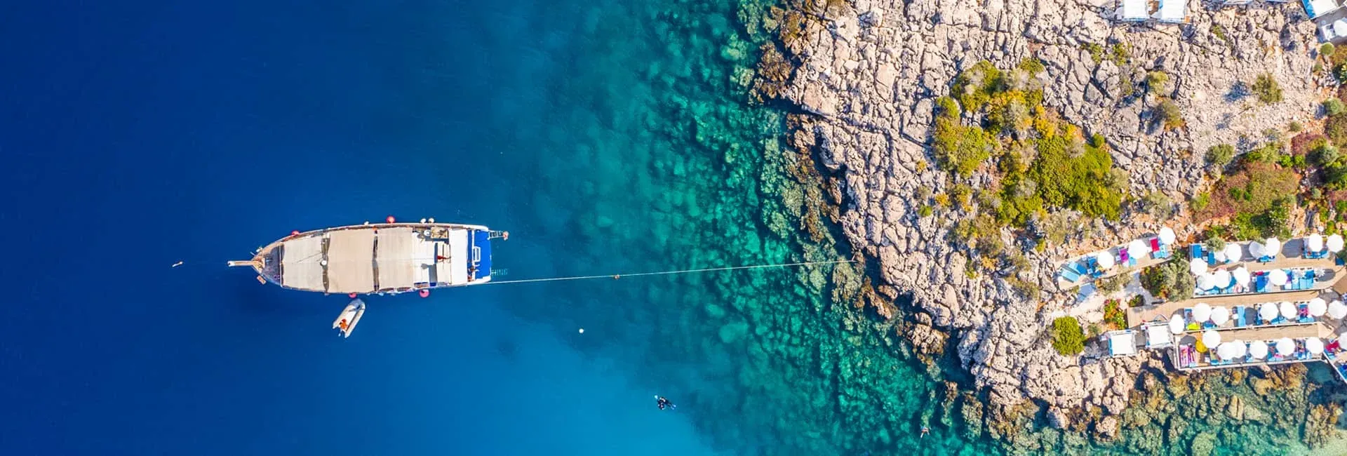 Hero Image - Sail the Enchanted Coast