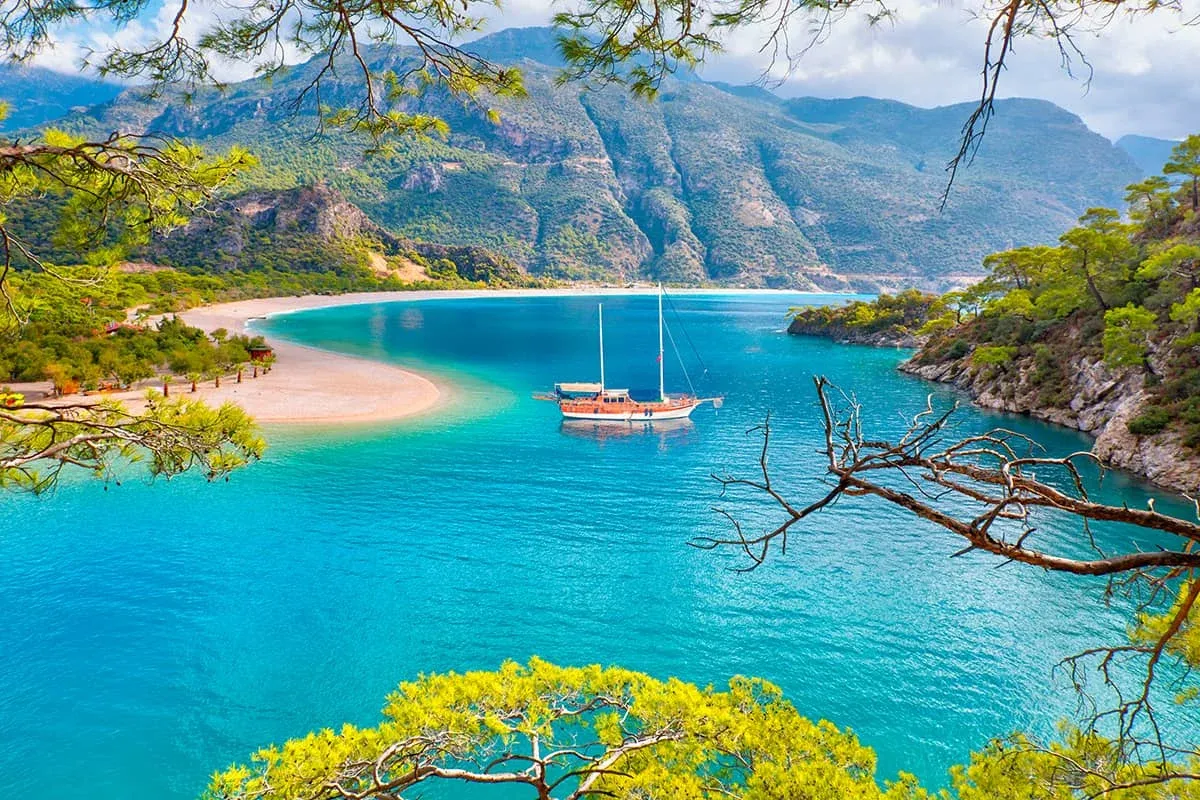 Blog Image - Take a Blue Cruise