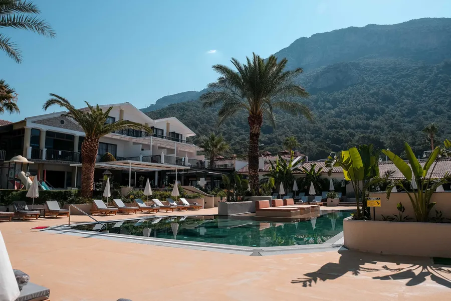 Karbelsun Hotel