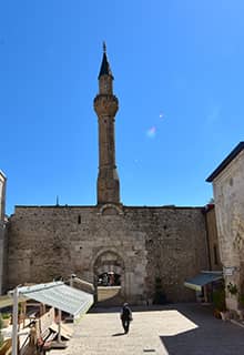 Mezquita Hızırbey y Madraza Dündarbey