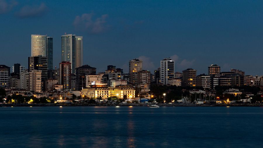 The 24 Hour Hustle and Bustle