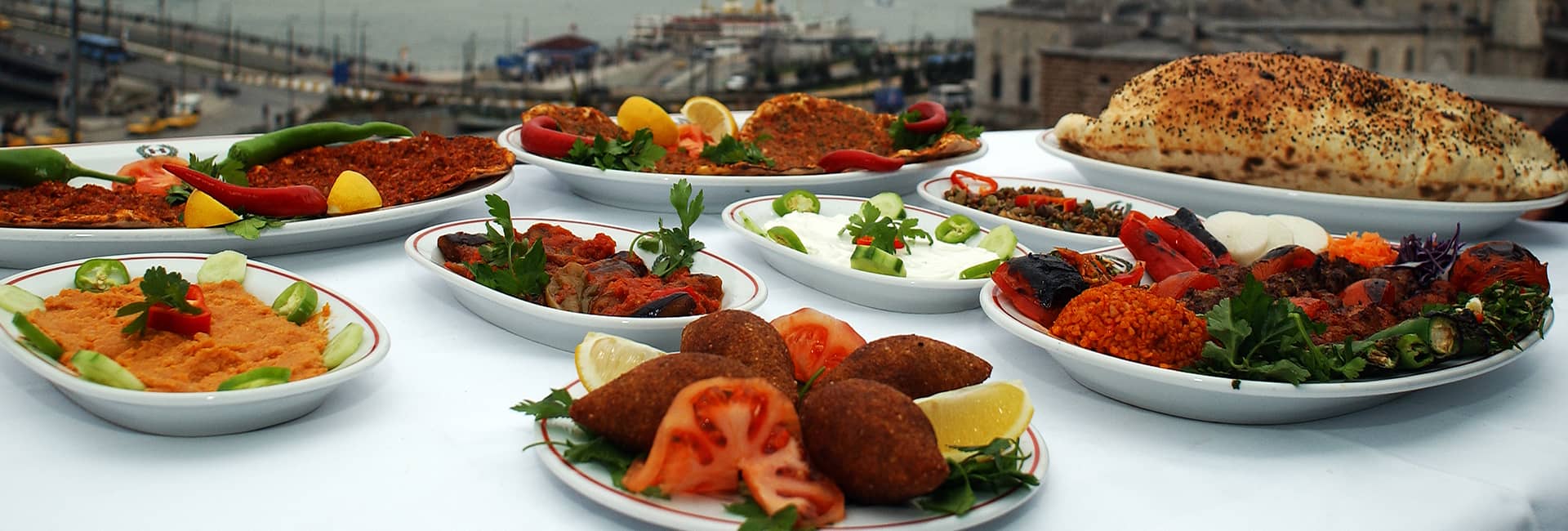 Hero Image - Quench Your Cravings: What and Where to Eat in İstanbul