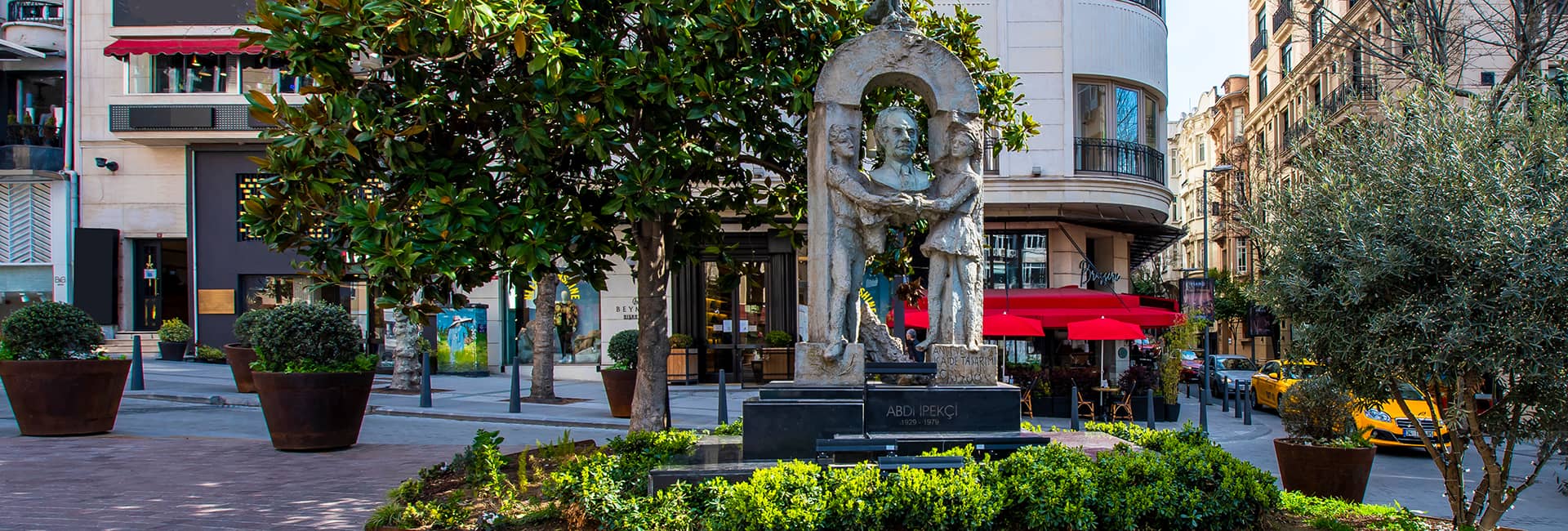 Hero Image - The Most Luxurious Districts in İstanbul