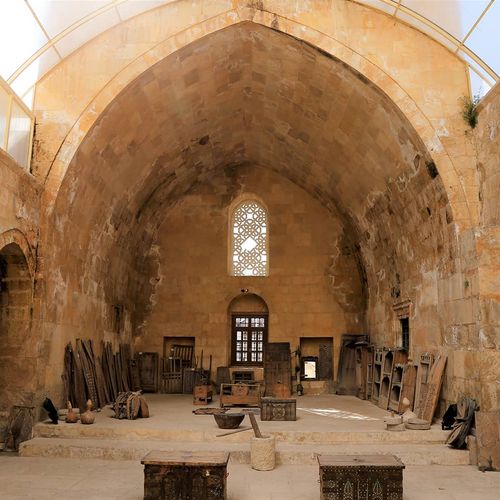 Tol Madrasa