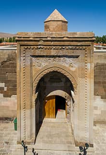 Караван-сарай Каратай/Karatay